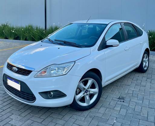 FORD FOCUS 1.6 GLX 16V FLEX 4P MANUAL